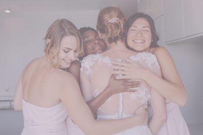 8 ways to show your bridesmaids love on your wedding day